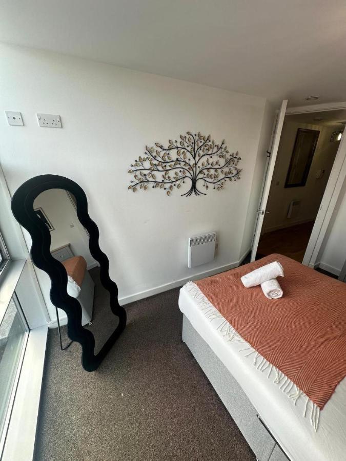 View One Bedroom *