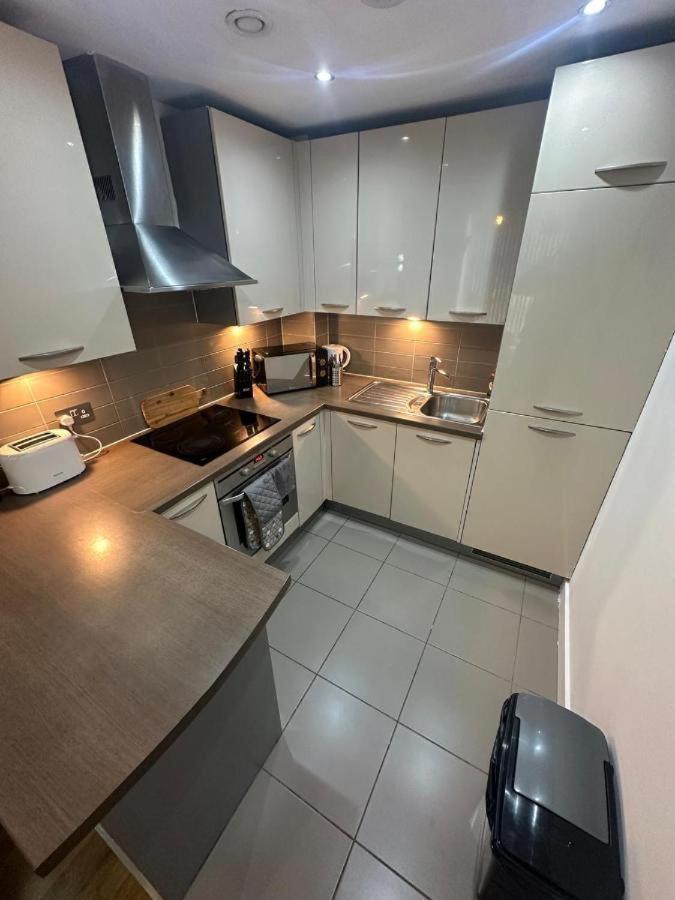 View One Bedroom *