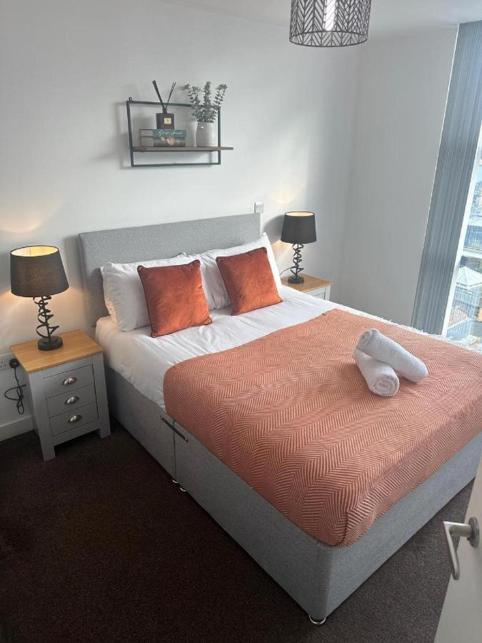 View One Bedroom *
